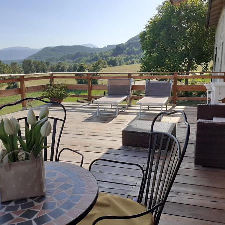 B&B Max & Lory Neviano degli Arduini Ngoại thất bức ảnh