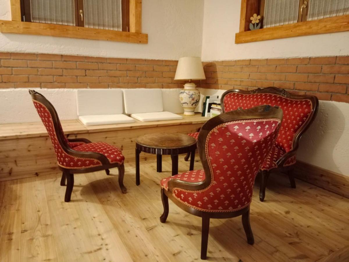 B&B Max & Lory Neviano degli Arduini Ngoại thất bức ảnh